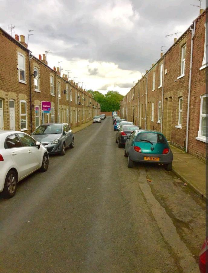 Cosy Little Home Just Outside York City Walls Екстер'єр фото
