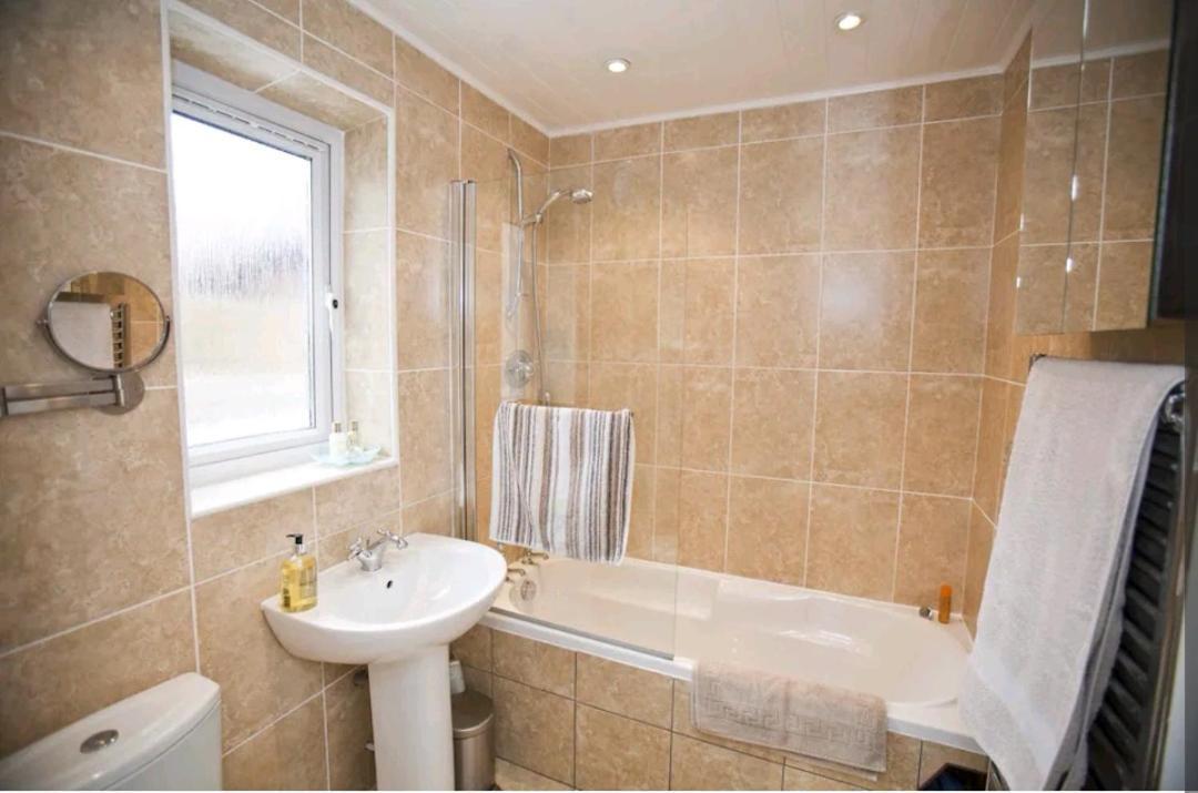 Cosy Little Home Just Outside York City Walls Екстер'єр фото