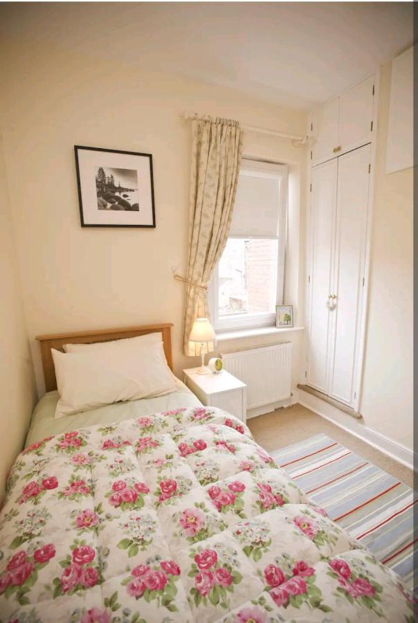 Cosy Little Home Just Outside York City Walls Екстер'єр фото