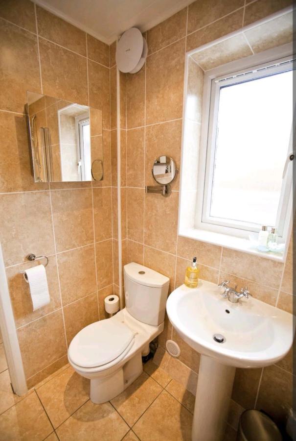 Cosy Little Home Just Outside York City Walls Екстер'єр фото