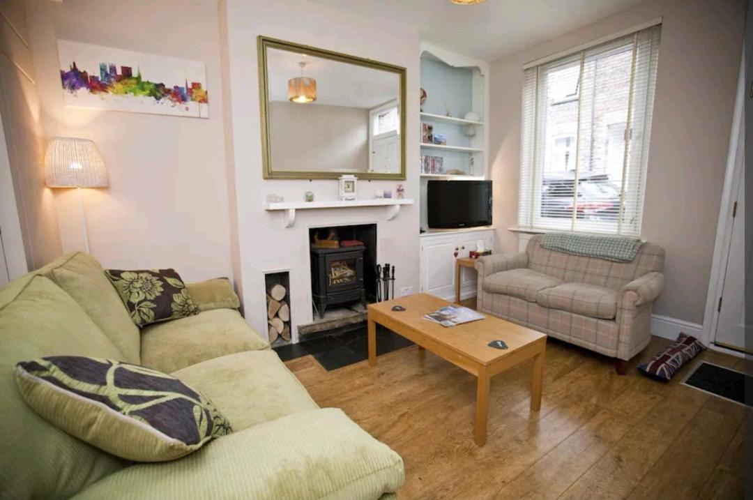 Cosy Little Home Just Outside York City Walls Екстер'єр фото